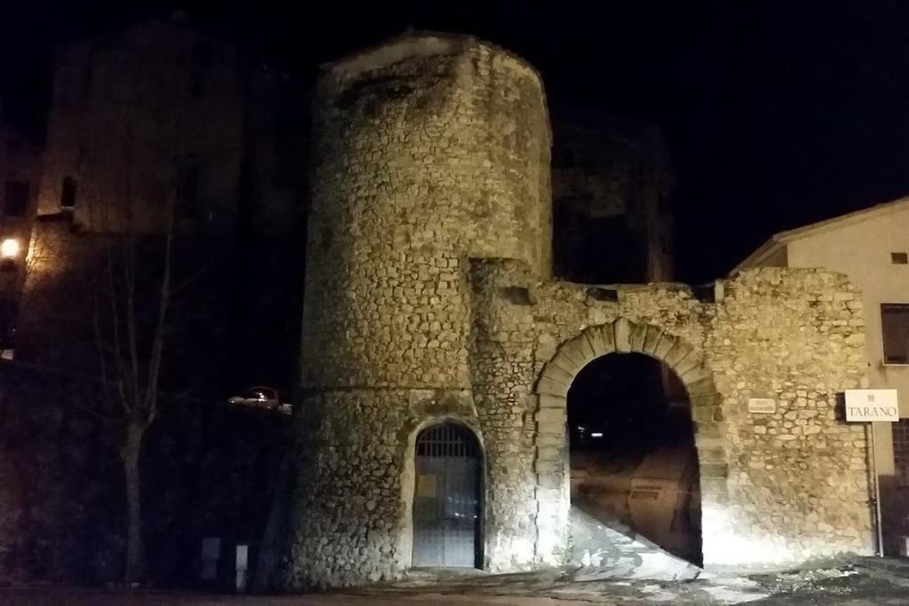 Casa In Antico Borgo Medievale A Tarano Ri, Via Giacomo Leopardi, 15 Villa Exterior foto